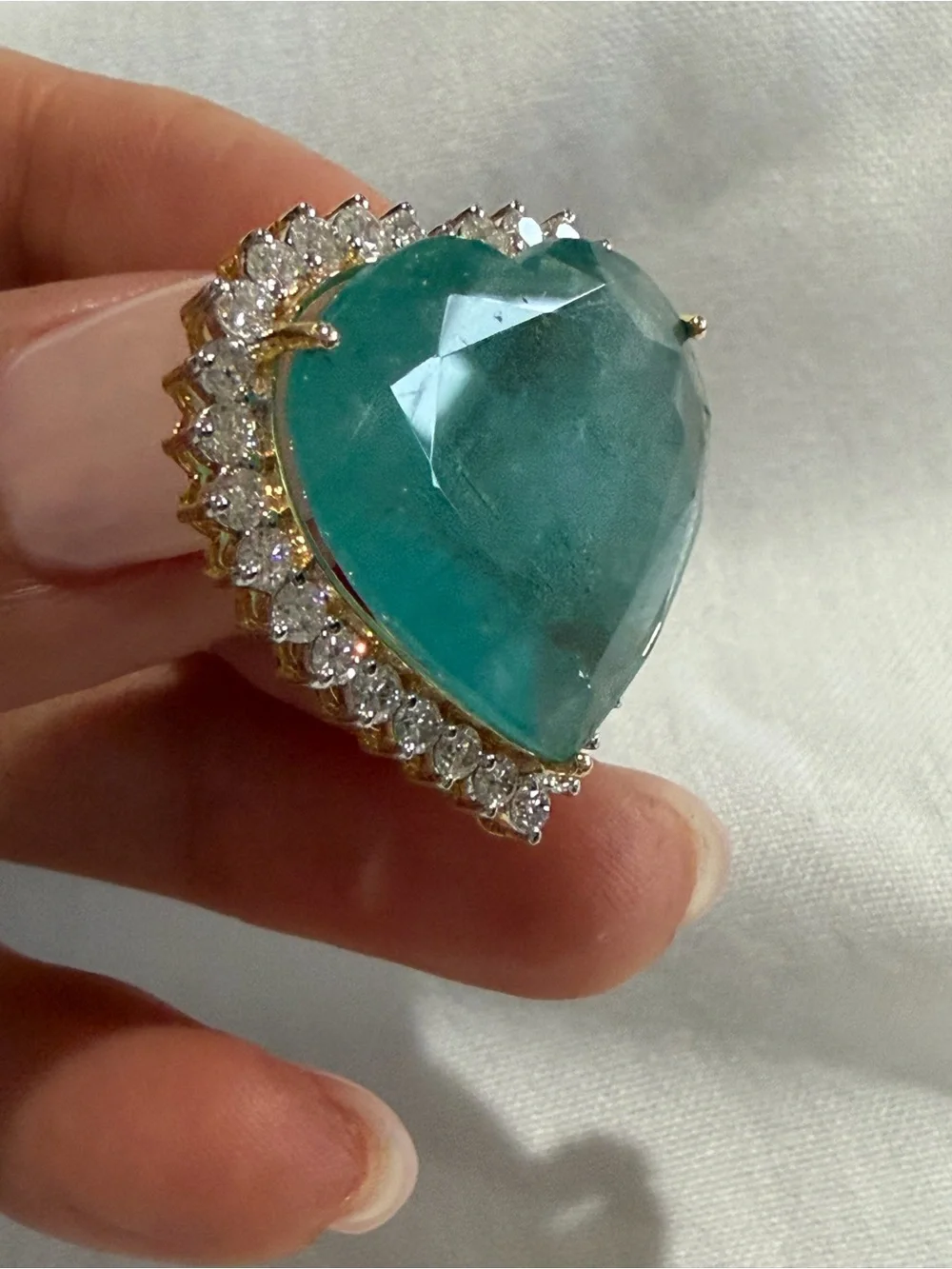 14K Yellow Gold 20.01ct Natural Emerald Heart Pendant 1.56ct Diamond Halo